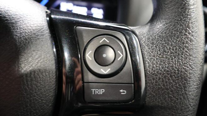 2018 Toyota Vitz Hybrid F Safety Edition, Push Start image 317021