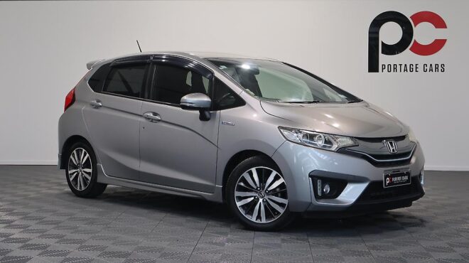 2014 Honda Fit Hybrid S-Package image 306937
