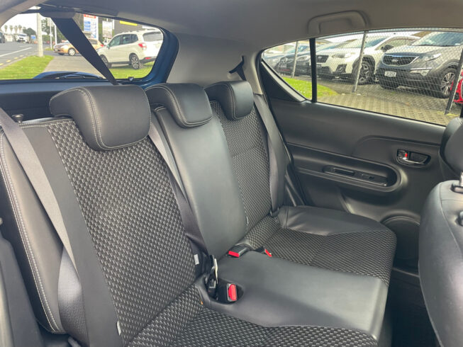 2014 Toyota Aqua X-Urban image 301214