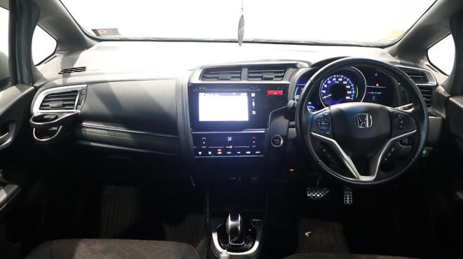 2014 Honda Fit Hybrid S-Package image 306949