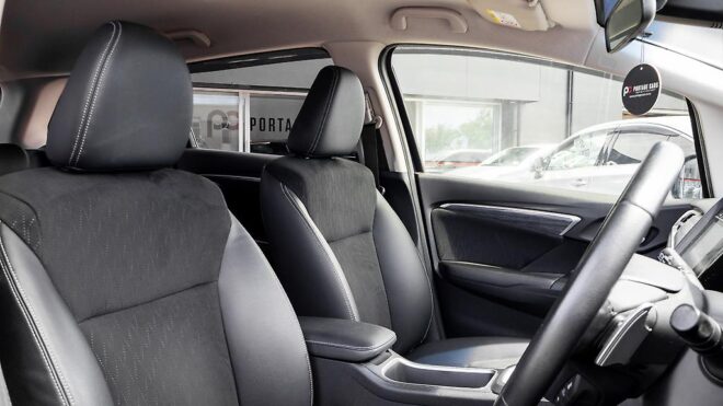 2015 Honda Shuttle Hybrid Z, Heated Seats, Reverse Camera image 312407