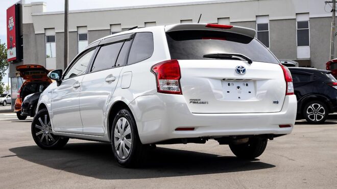 2013 Toyota Corolla Fielder Hybrid  Push Start image 312958