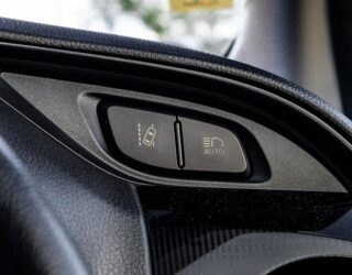 2018 Toyota Vitz Hybrid F Safety Edition image 305421