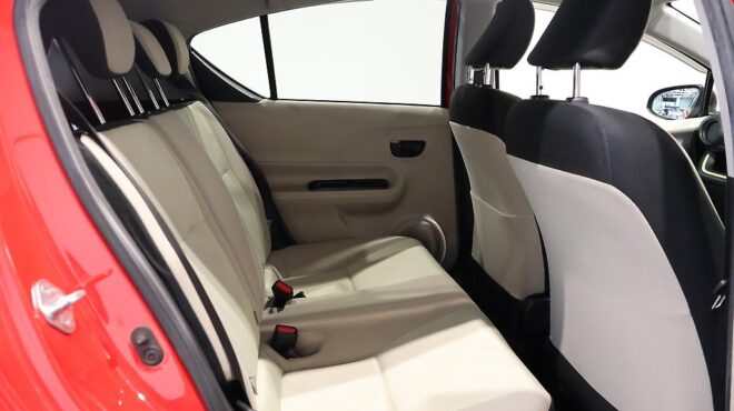 2012 Toyota Aqua Push Button Start image 305107