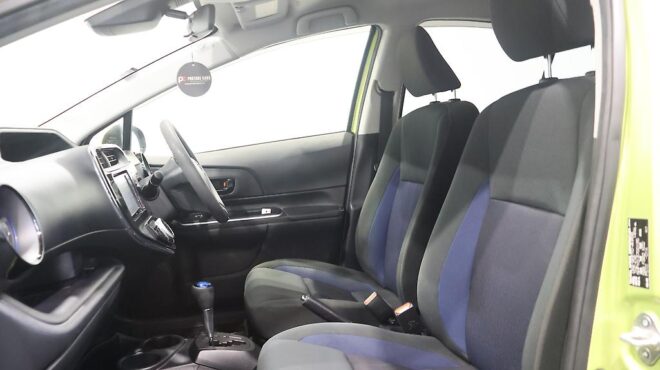 2018 Toyota Aqua S Model, Push Start, Lane Departure Warning – Auto Headlights image 304175