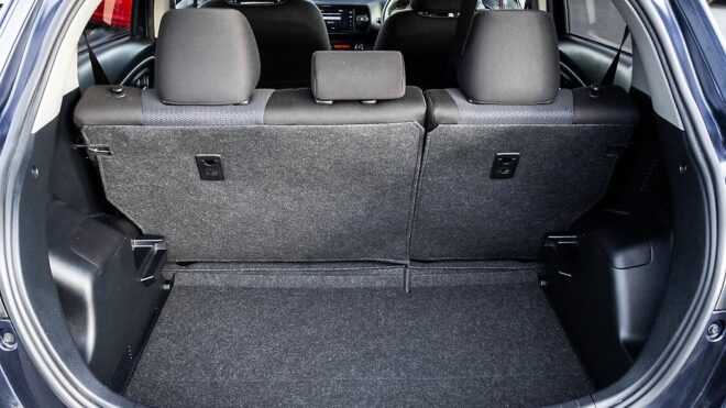 2018 Toyota Vitz Hybrid F Safety Edition image 305425