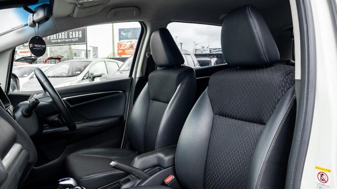 2014 Honda Fit Hybrid L-Package image 318951