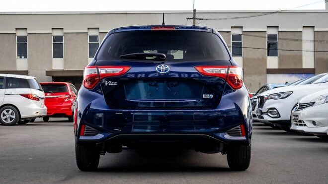 2018 Toyota Vitz Hybrid F Safety Edition image 305411