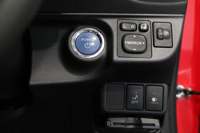 2012 Toyota Aqua S Smart Entry Pkg, Push Start, Reverse Camera, Heated Seats image 308035