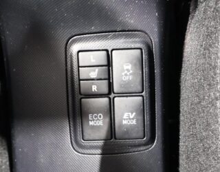 2015 Toyota Aqua  Model, Push Button Start, Reverse Camera image 305759