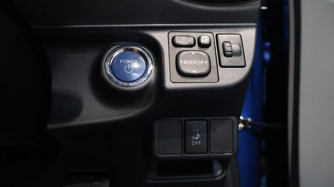 2012 Toyota Aqua S PKG, Push Button Start, Reverse Camera, image 307035