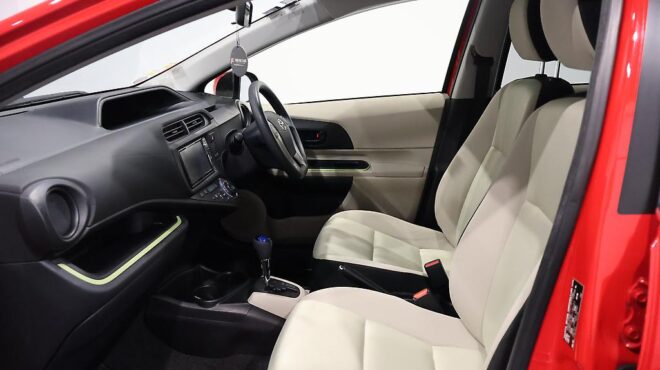 2012 Toyota Aqua Push Button Start image 305110