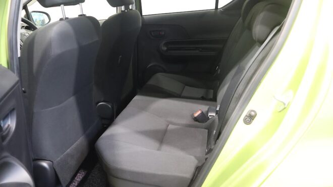 2018 Toyota Aqua S Model, Push Start, Lane Departure Warning – Auto Headlights image 304173