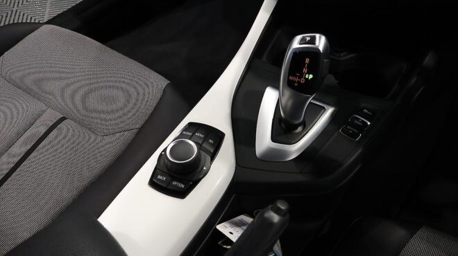 2012 Bmw 116i Factory alloy wheels image 305060