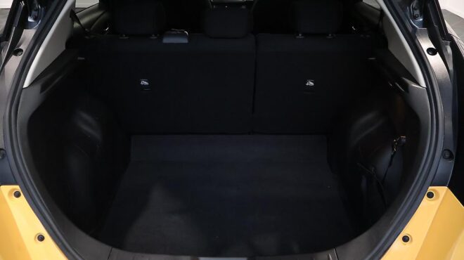 2018 Nissan Leaf 40kwh S Model 87.5 SOH image 305136