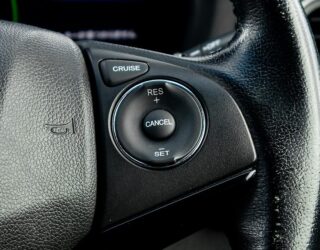 2014 Honda Vezel Hybrid Z Top Spec, Half Leather, Reverse camera image 305021