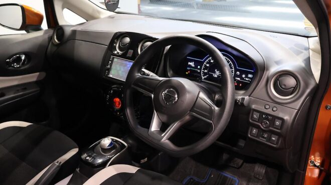 2017 Nissan Note E-Power X Low KMS image 317738