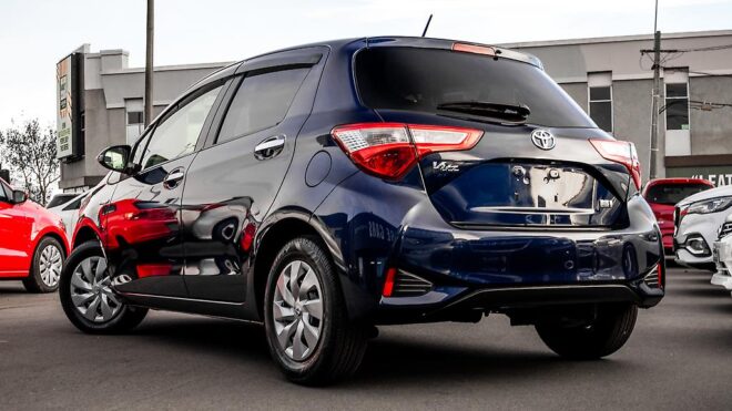 2018 Toyota Vitz Hybrid F Safety Edition image 305410