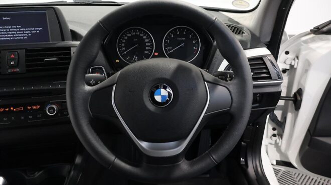 2012 Bmw 116i Factory alloy wheels image 305058