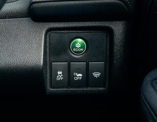 2014 Honda Vezel Hybrid Z Top Spec, Half Leather, Reverse camera image 305018