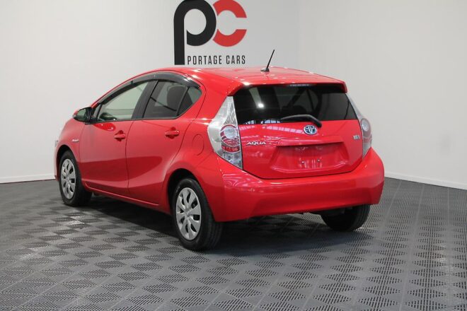 2012 Toyota Aqua S Smart Entry Pkg, Push Start, Reverse Camera, Heated Seats image 308025