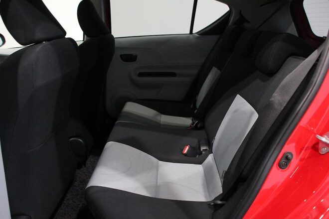 2012 Toyota Aqua S Smart Entry Pkg, Push Start, Reverse Camera, Heated Seats image 308029