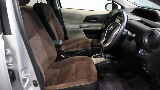 2012 Toyota Aqua S Model, Push Start, Reverse Camera image 305198