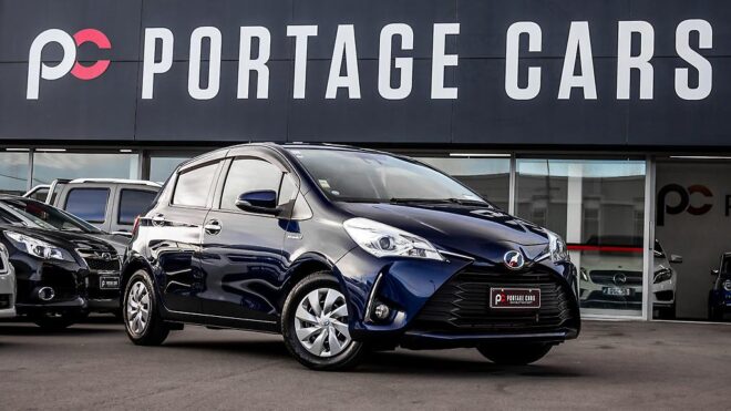 2018 Toyota Vitz Hybrid F Safety Edition image 305407