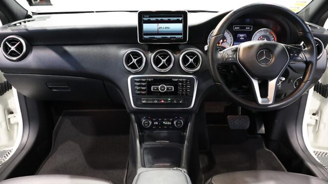 2014 Mercedes-benz A 180 Leather, Electric, Heated Seats image 313497