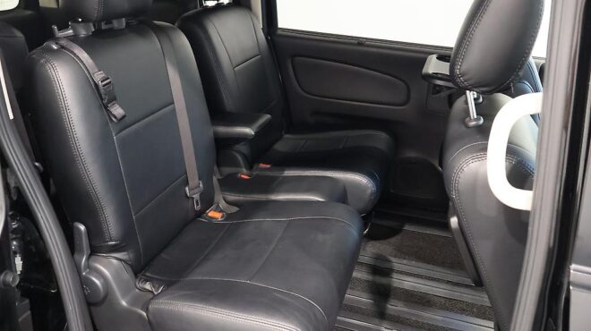 2014 Nissan Serena Highwaystar S-Hybrid image 317323