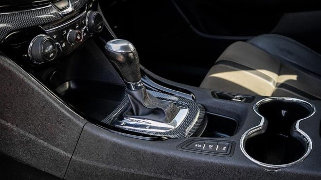 2013 Holden Commodore VF SV6 SDN AT NZ NEW Tints image 320922