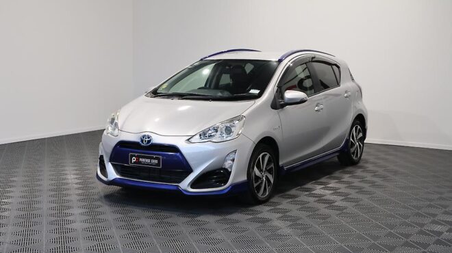 2015 Toyota Aqua X- Urban image 315275