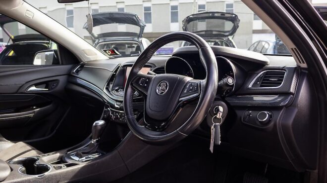 2013 Holden Commodore VF SV6 SDN AT NZ NEW Tints image 320924