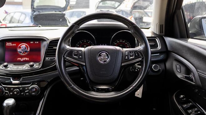 2013 Holden Commodore VF SV6 SDN AT NZ NEW Tints image 320920