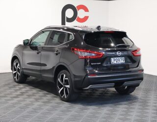2018 Nissan Qashqai TI 2.0P/CVT image 319575