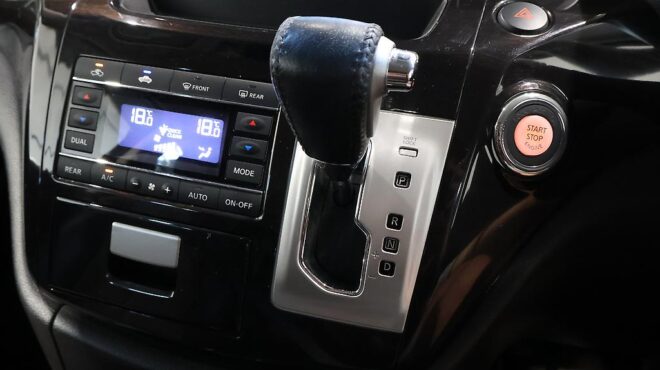 2011 Nissan Elgrand 3.5 Highway Star image 319522