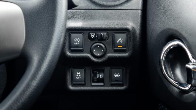 2014 Nissan Note X Emergency Break Package image 318693