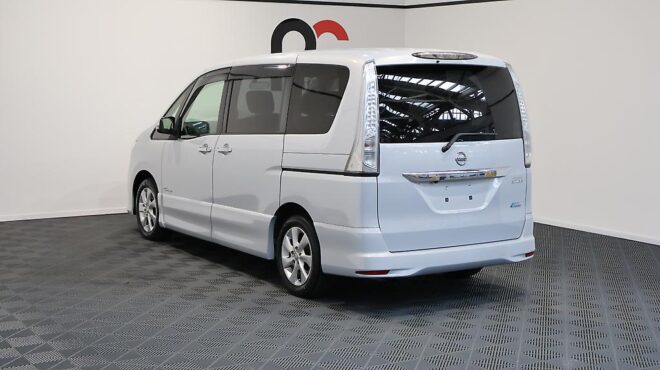 2013 Nissan Serena Hybrid Highway Star S image 319215