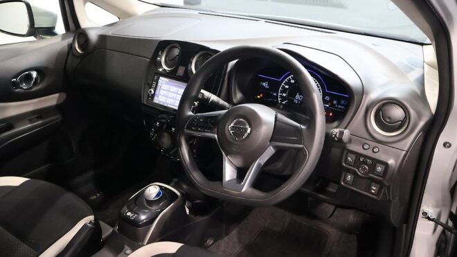 2017 Nissan Note e-Power X, Pre Collision Safety image 317638