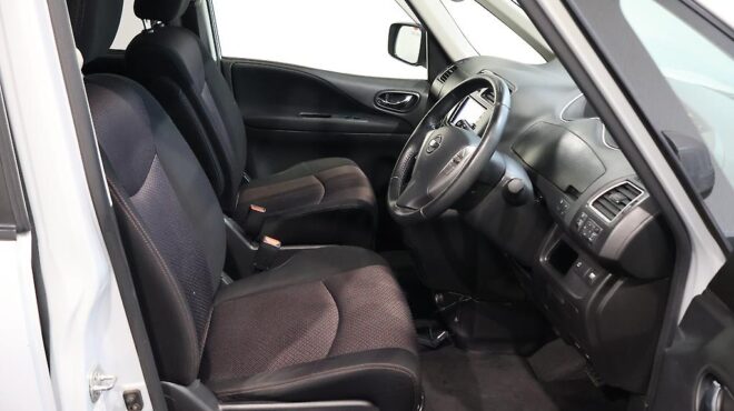 2013 Nissan Serena Hybrid Highway Star S image 319223