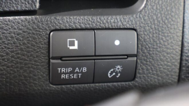 2013 Nissan Serena Hybrid Highway Star S image 319233