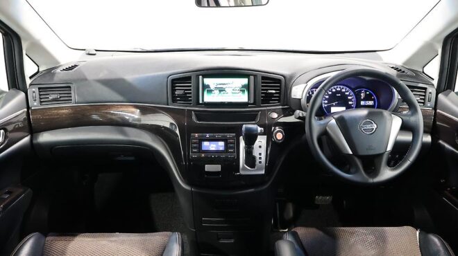 2011 Nissan Elgrand 3.5 Highway Star image 319517