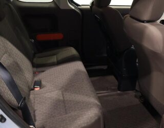 2012 Toyota Spade Power Sliding Door image 319924