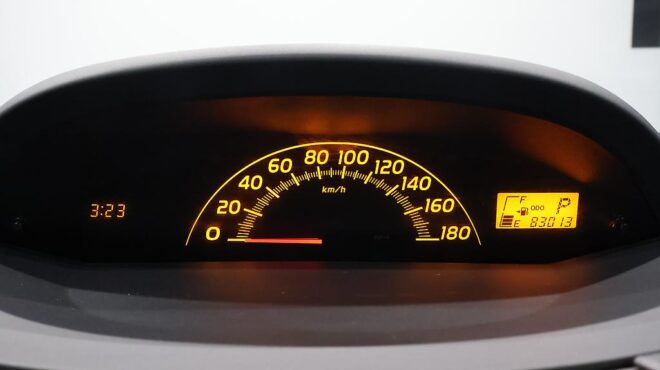 2011 Toyota Vitz REVERSE CAMERA + APPLE CARPLAY/ANDRIOD AUTO image 320963