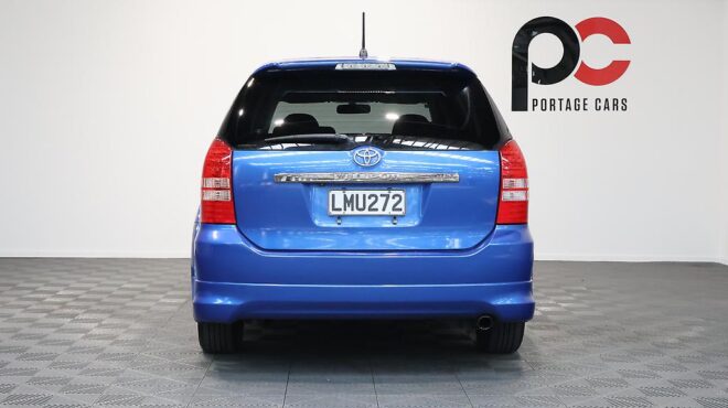 2005 Toyota Wish image 321358