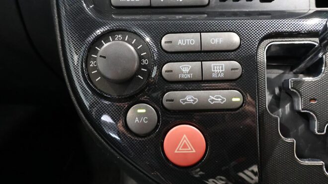 2005 Toyota Wish image 321371