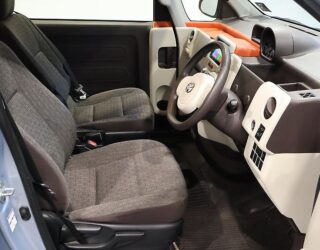 2012 Toyota Spade Power Sliding Door image 319925