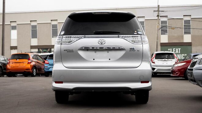2012 Toyota Estima Hybrid, E Four X ,7 Seater image 320175