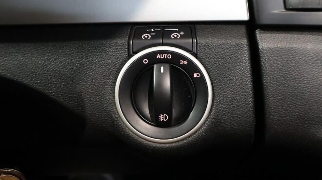 2008 Holden Commodore SV6 3.6P/5AT image 320617