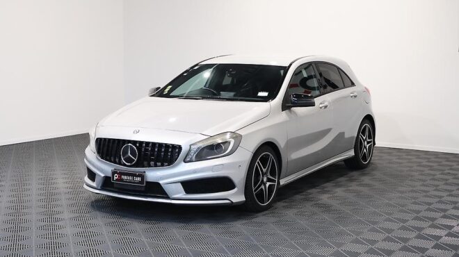 2013 Mercedes-benz A 180 Blue Efficiency Sports AMG image 320579